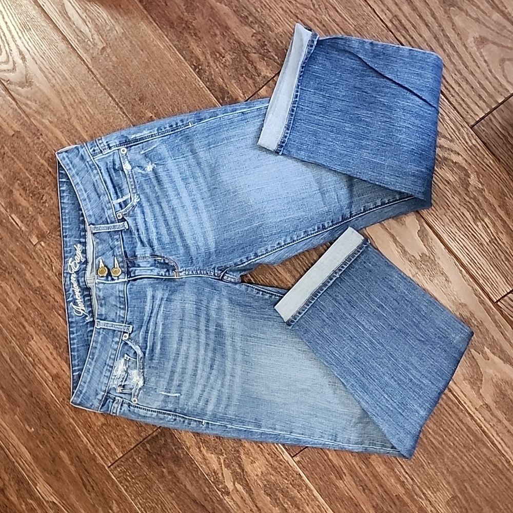 American Eagle cropped jeans